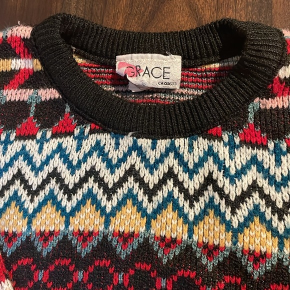 Vintage Grace Sweater - Picture 2 of 3
